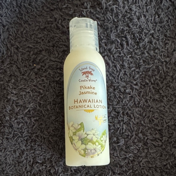 Island Soap Other - Pikake Jasmine Hawaiian Botanical Lotion